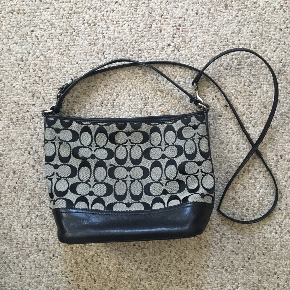 :: Coach :: Purse